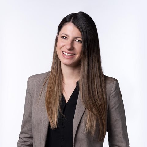 This is a profile image of Julia Paykin